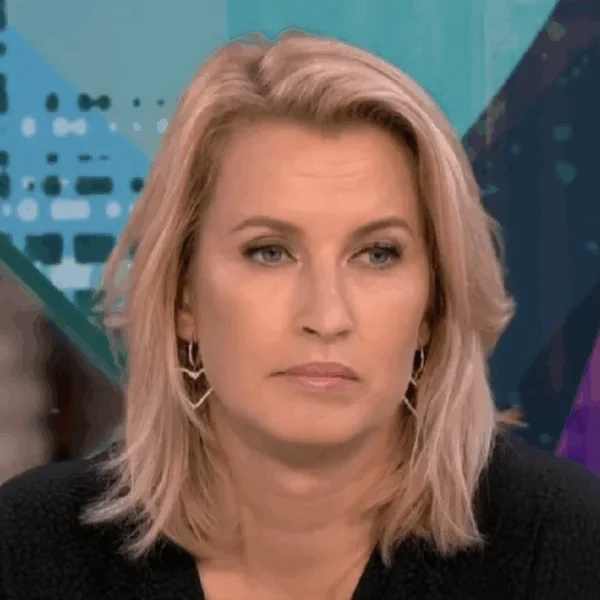 Dit is waarom Anouk Smulders al maanden weg is bij Shownieuws