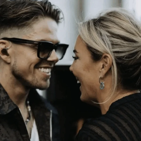 ZIEN: Zo ziet de 8-jarige zoon van Andr&eacute; Hazes en Monique Westenberg er nu uit!