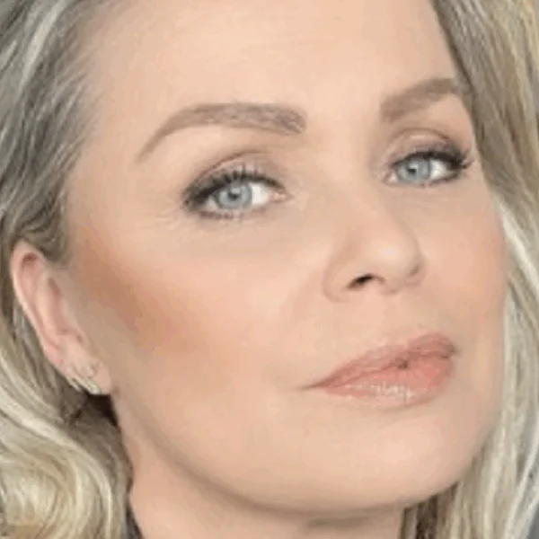 &lsquo;Bridget Maasland deelde stiekem het bed met deze 19-jarige zanger&rsquo;