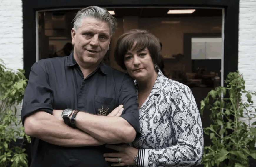 &ldquo;Niemand Was Hierop Voorbereid&rdquo;: Th&eacute;r&egrave;se Boer deelt foto met alle werknemers van De Librije &ndash; dit eerbetoon raakt het hele land