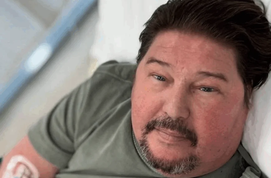 Martijn Krabb&eacute; geeft een verdrietige update: &rdquo;Afscheid?&rdquo;