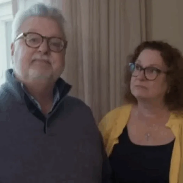 Kopen Zonder Kijken-kijkers zeggen allemaal hetzelfde over Mike en Eliza