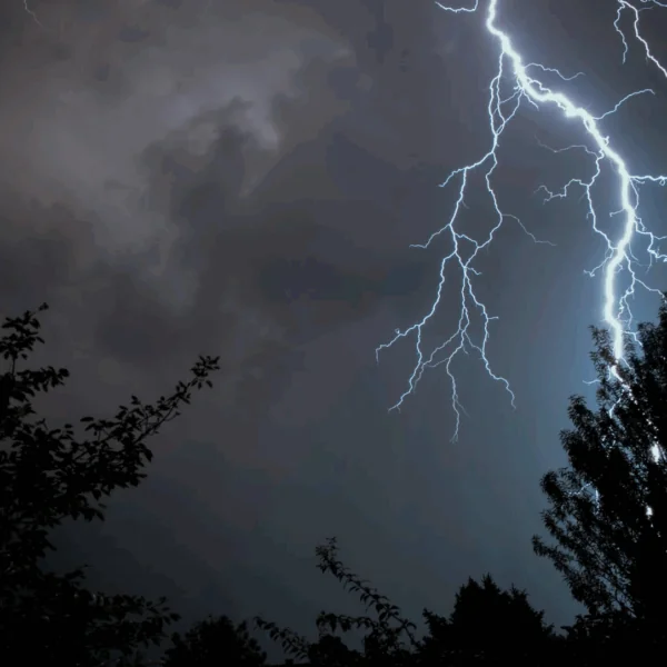 Enorme weersomslag op komst: Hier worden stevige onweersbuien verwacht