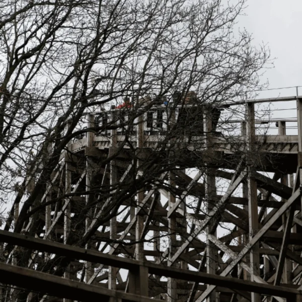 Meer dan een ton opgehaald zodat azc-kinderen naar de Efteling kunnen