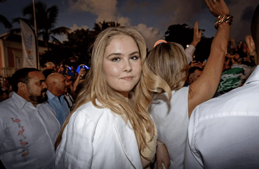 Amalia heeft een bijna 10 jaar oudere nieuwe vriend en dat is een hele bekende