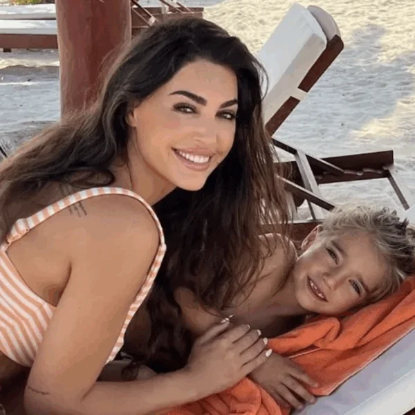 Grote zorgen om zoontje Yolanthe Cabau: &rdquo;Dit is heel eng&rdquo;