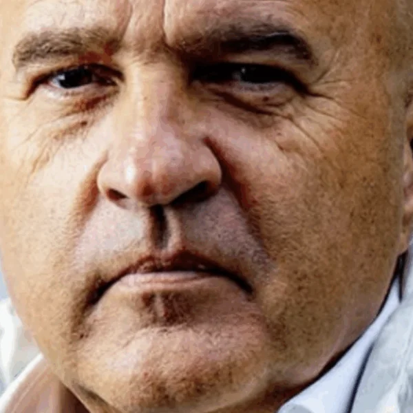 Vervelend nieuws voor John van den Heuvel: &acute;Aangifte betekent het einde voor hem&acute;