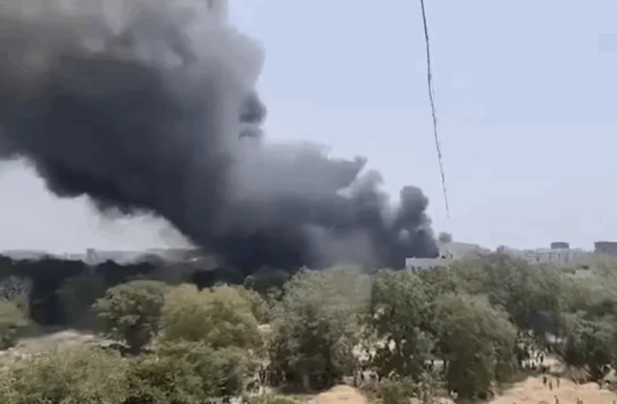 Passagiersvliegtuig dat onderweg was naar Engeland neergestort: 242 mensen aan boord