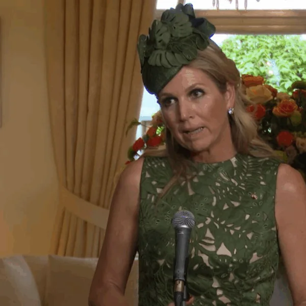 Koningin M&aacute;xima reageert emotioneel op het nieuws van de ernstig zieke Freek