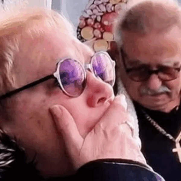 Arm gezin uit Steenrijk, Straatarm veroorzaakt grote ophef. &acute;Kijkers in shock over AOW-bedrag&acute;