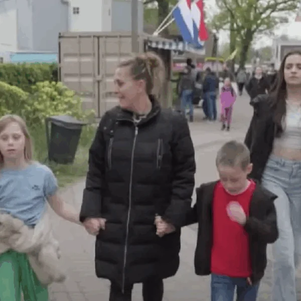 Steenrijk, Straatarm-kijkers gaan los over arm gezin: &rdquo;Dit is niet te bevatten&rdquo;