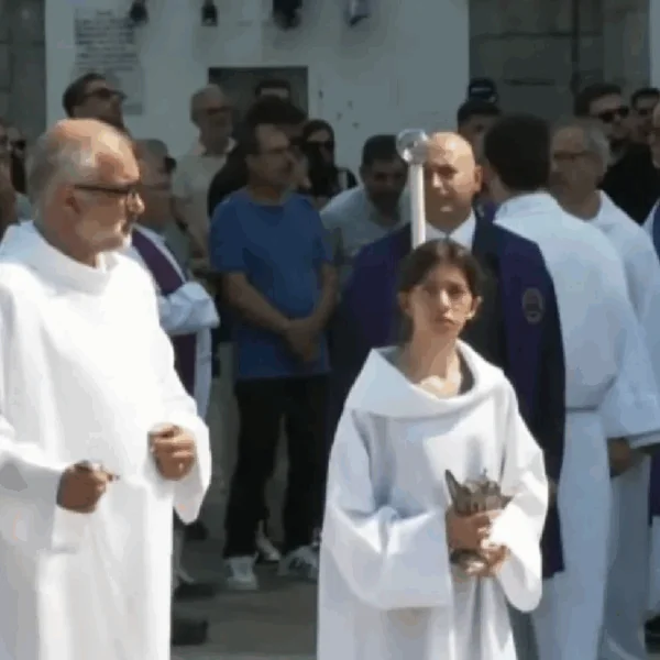 Beelden uitvaart Diogo Jota zorgen voor tranen bij duizenden aanwezigen