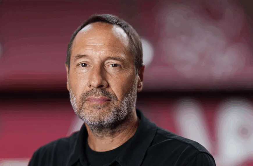 Twee jaar na het verlies van Dani&euml;lle heeft John van &rsquo;t Schip weer geluk in de liefde gevonden