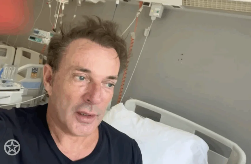 Beelden: Gerard Joling raakt zwaargewond door ongeluk op vakantie