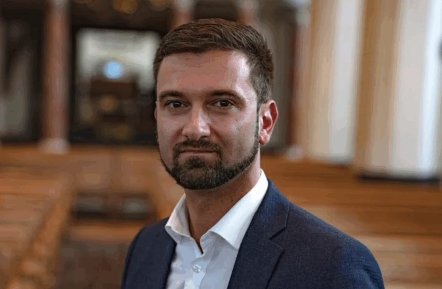 Stephan van Baarle stapt per direct op bij DENK en dit is de heftige reden