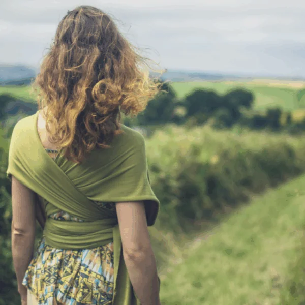 Hilarische grap: &lsquo;Weduwe bezoekt elke week het graf van haar man en &hellip;&rsquo;