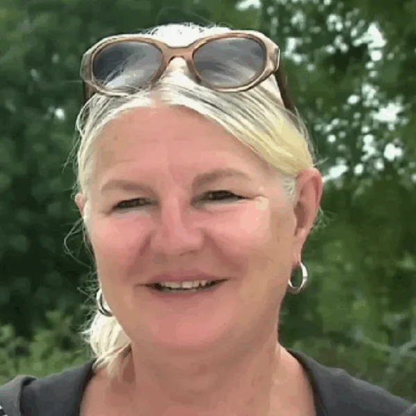 B&B-Petra betrapt in Nederland met een hele bekende dame