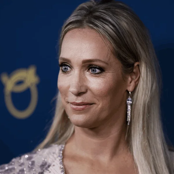 H&eacute;l&egrave;ne Hendriks openhartig over herstel na rugoperatie: &ldquo;Een pittige periode&rdquo;