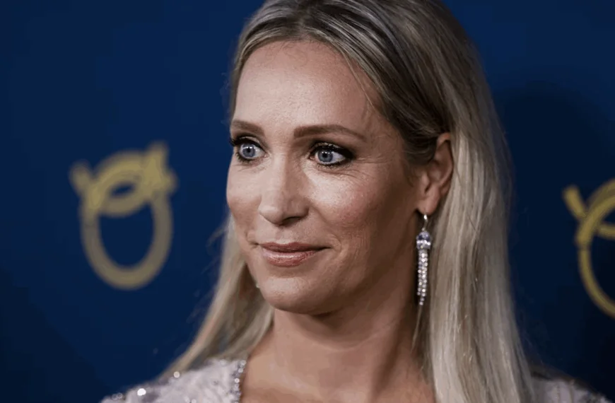 H&eacute;l&egrave;ne Hendriks openhartig over herstel na rugoperatie: &ldquo;Een pittige periode&rdquo;