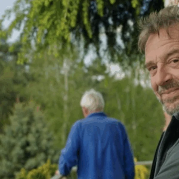 Tom Waes pakt uit met ongelofelijke bestemmingen in nieuw seizoen van Reizen Waes: &acute;Gevaarlijker dan ooit&acute;