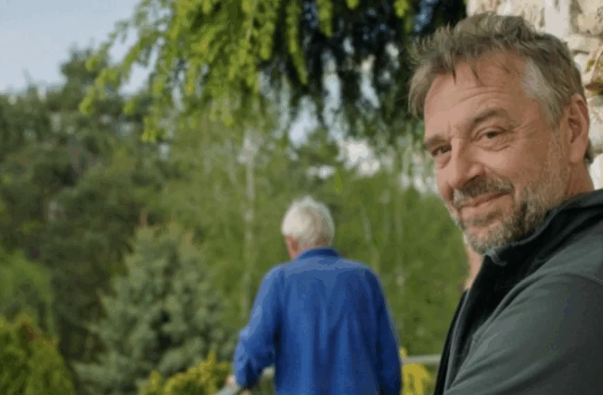 Tom Waes pakt uit met ongelofelijke bestemmingen in nieuw seizoen van Reizen Waes: &acute;Gevaarlijker dan ooit&acute;