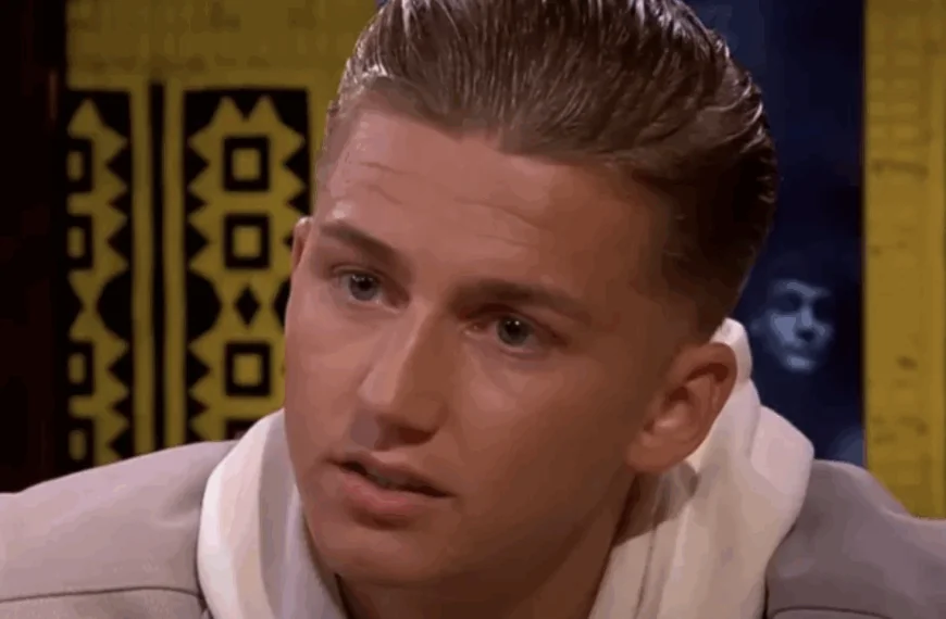 Mart Hoogkamer laat zijn hond Ciro controleren bij de dierenarts en krijgt triest nieuws te horen