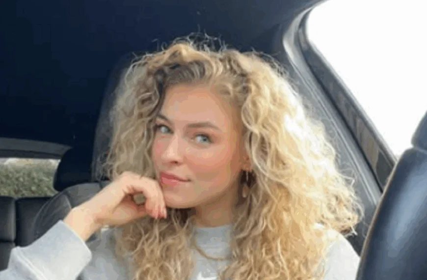 Hardnekkige geruchten over K3&acute;tje Julia Boschman: &acute;Is ze zwanger?&acute;