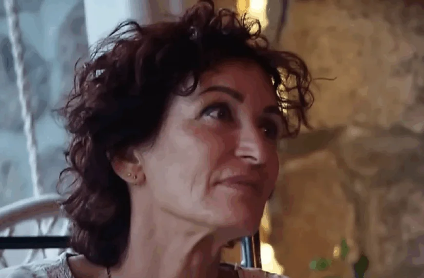 B&B-Ingrid intiem gespot met man in Jumbo-supermarkt, kijker herkent haar en maakt foto&rsquo;s