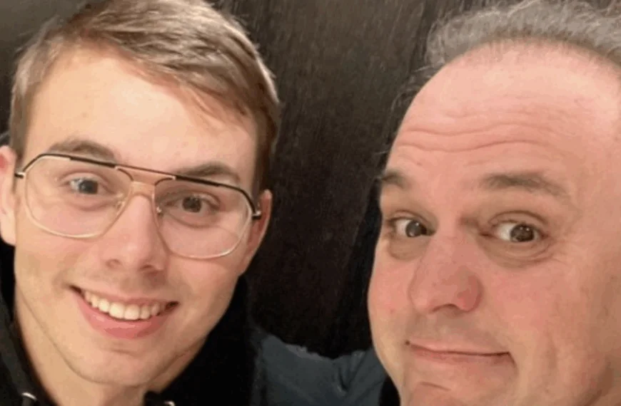 De zoon van Frans Bauer deelt groot nieuws: Mijn vader barst van trots, want ik word binnenkort ge&euml;erd met een prestigieuze award voor mijn bijdrage aan de muziekindustrie