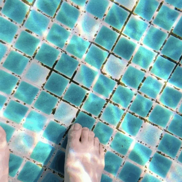 Parkbezoeker maakt horrorbeelden van zwembad in Park Hengelhoef van Peter Gillis