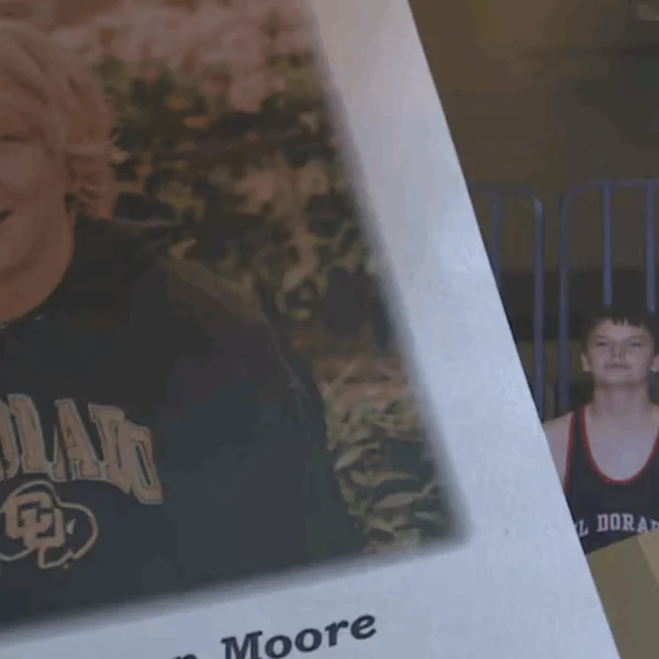 Sterke waarschuwing van moeder, nadat zoon (14) dacht dat hij online flirtte met een meisje &ndash; 35 minuten later was hij er niet meer