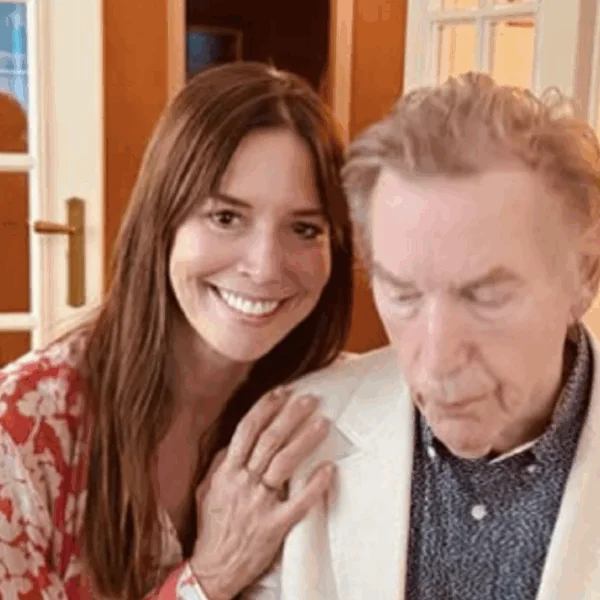 Sandy openhartig over de ernstige ziekte van haar vader Will Tura: “Gaat heel moeizaam bij hem.”