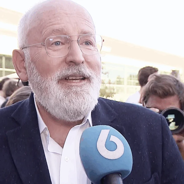 Frans Timmermans krijgt dramatisch nieuws te horen: Het is helemaal mis&hellip;