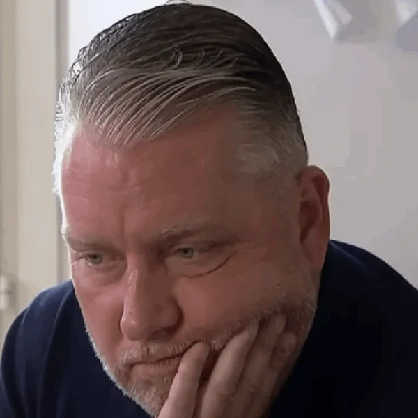Woedende B&B-Bart pikt het niet meer en sloopt Eveline