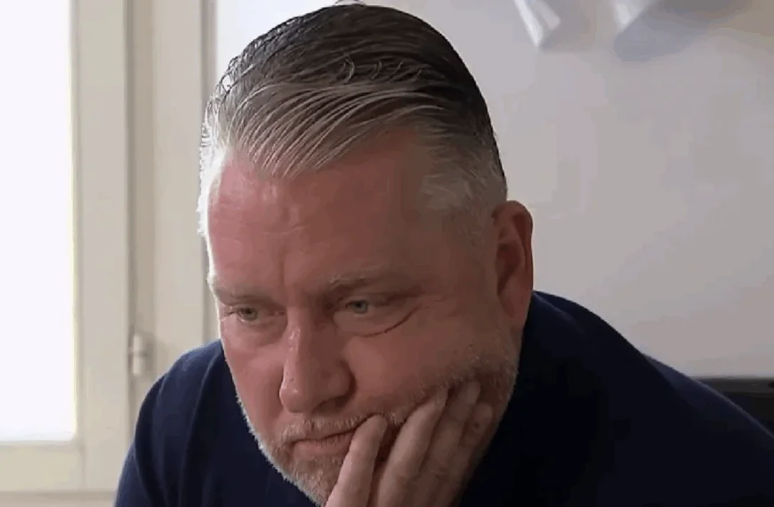 Woedende B&B-Bart pikt het niet meer en sloopt Eveline