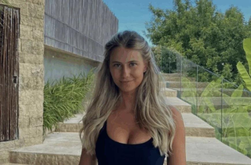 C&eacute;line Van Ouytsel en hondje Ralph zorgen voor heel wat ophef &ndash; &ldquo;Dit is belangrijk om te weten&rdquo;