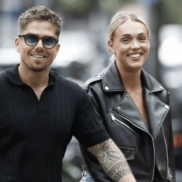 André Hazes met nieuwe vriendin Noa op liefdesvakantie