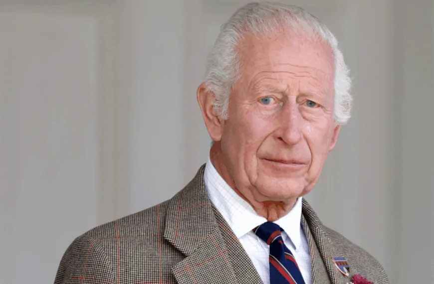 Heftig gerucht: &lsquo;Koning Charles (76) ligt op sterven&rsquo;