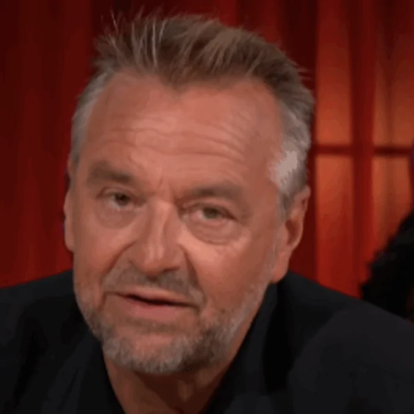 Tom Waes heeft dringende waarschuwing over luchtvaartmaatschappij – “Dit nooit meer!”
