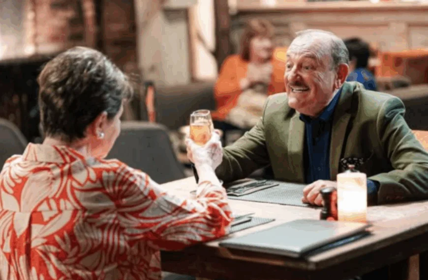 Hugo Sigal in tranen om gezondheid Janine Bisschops: &acute;Weet niet of het ooit nog goed komt&acute;