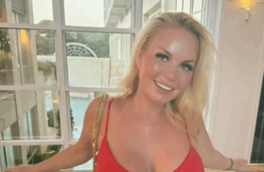 Fiscus jaagt op Lesley-Ann Poppe en partner: &lsquo;Dit is wat ze allemaal gevonden hebben&rsquo;