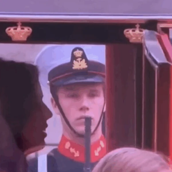 Liplezer ziet wat Prinses Alexia zegt na afloop van Prinsjesdag: ‘Haha, die is er hé-le-maal klaar mee!’