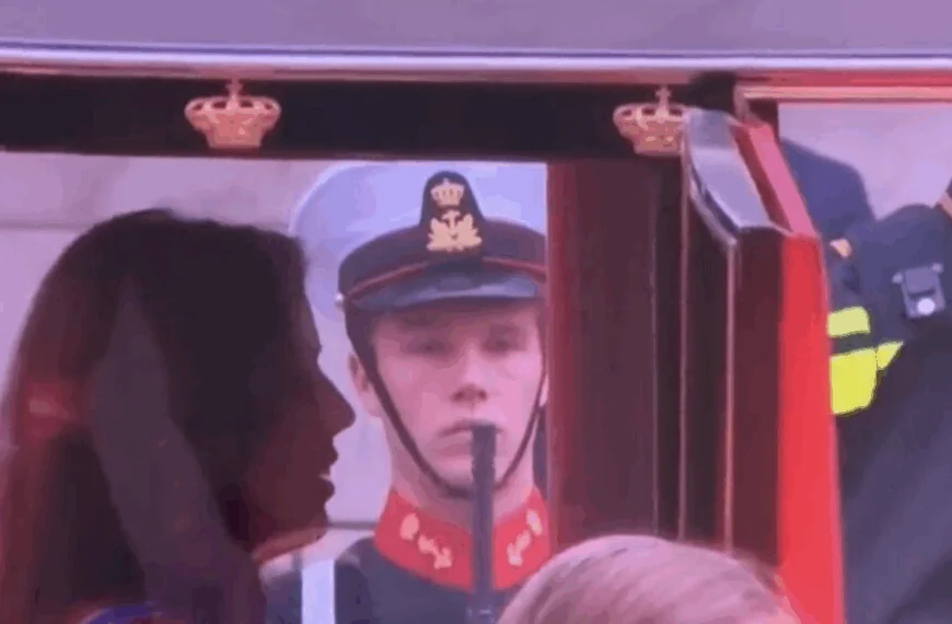 Liplezer ziet wat Prinses Alexia zegt na afloop van Prinsjesdag: ‘Haha, die is er hé-le-maal klaar mee!’