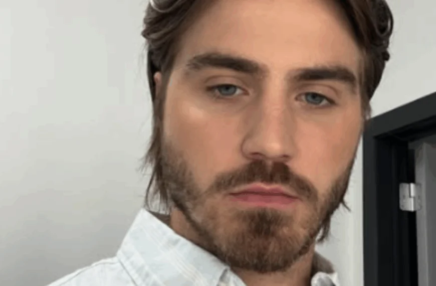 Zanger Maksim Stojanac onder het mes &ndash; &ldquo;Dokter gaf hem heel strikte orders&rdquo;