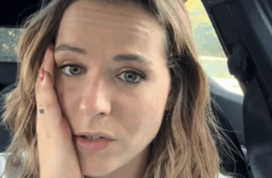 MNM-dj Anke Goergen in tranen na getuigenis over grensoverschrijdend gedrag: &acute;Vroeg drie keer om te stoppen&acute;