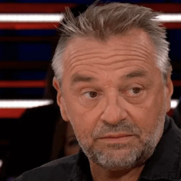 10 maanden na dronken ongeval &ndash; &ldquo;Tom Waes heeft rijbewijs nog altijd niet ingeleverd&rdquo;