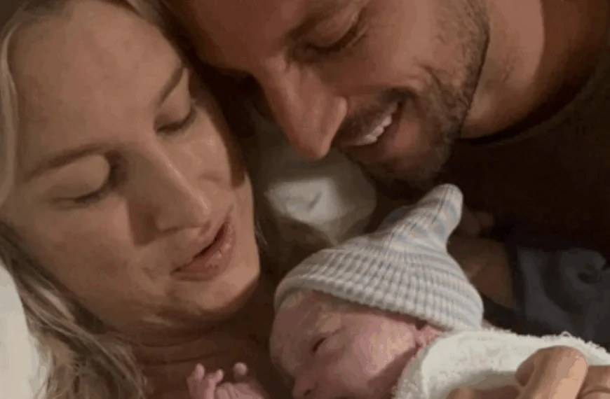 Kat Kerkhofs bevallen: Ze maakt naam en geslacht bekend van baby