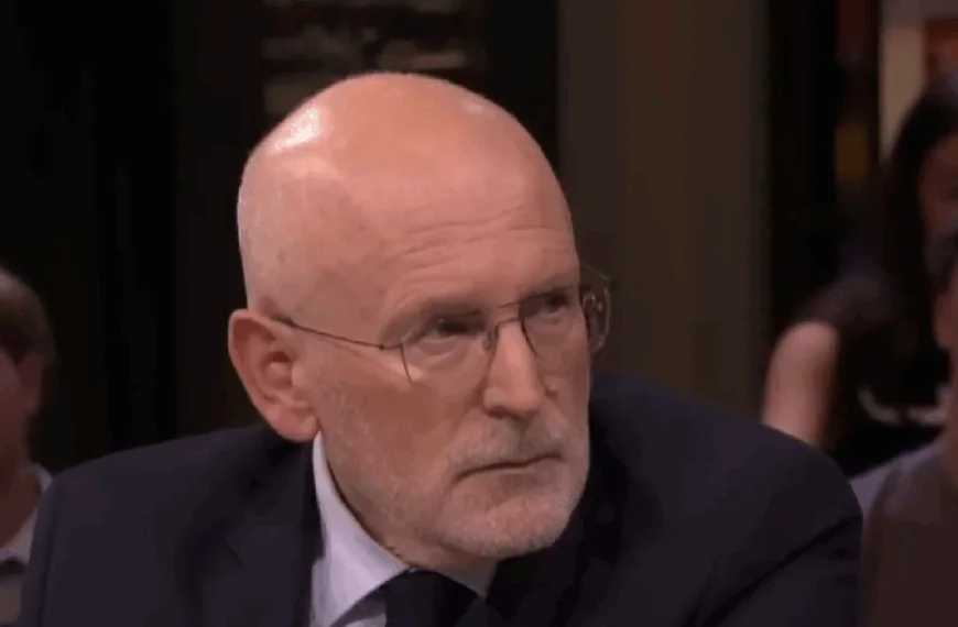 Frans Timmermans krijgt harde klap bij VI, maar kijkers hebben het allemaal over DIT moment