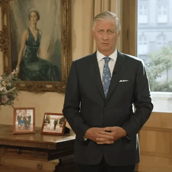 Het loopt grondig fout tijdens escorte van koning Filip in Zottegem: &lsquo;Dit roept veel vragen op&rsquo;