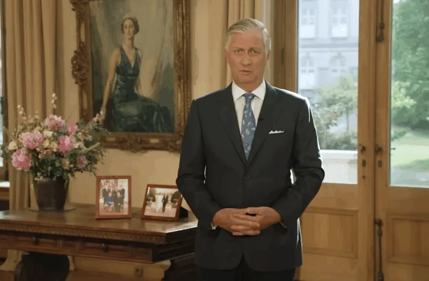 Het loopt grondig fout tijdens escorte van koning Filip in Zottegem: ‘Dit roept veel vragen op’